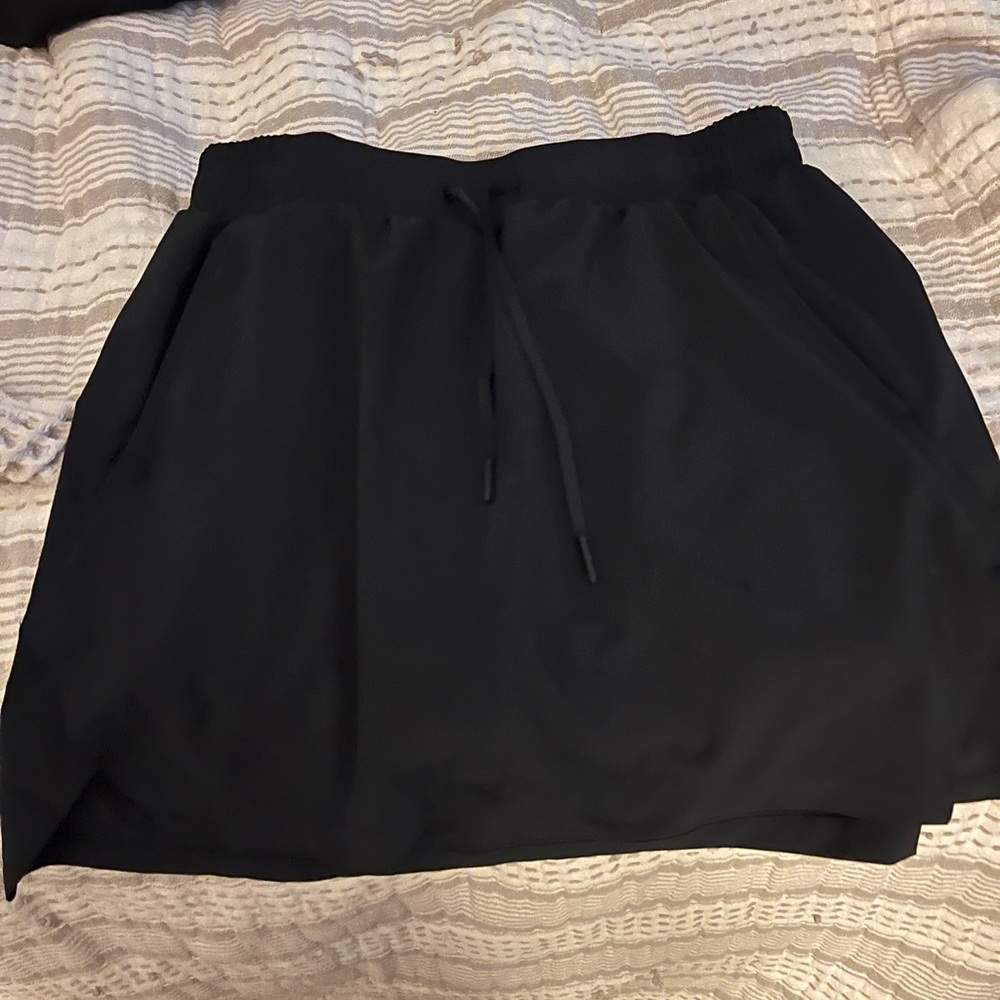 All in motion black skort. XS